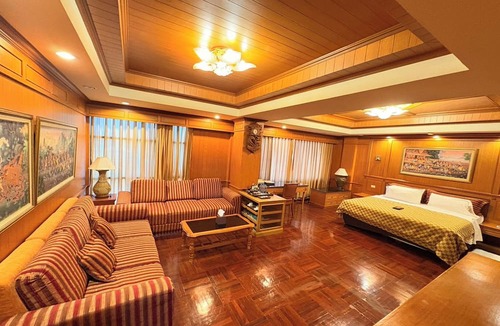 Maha Sarakham Hotel | Taksila Hotel