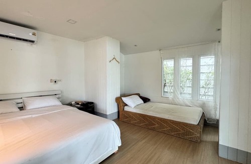 Nakhon Chai Si Hotel | Was Na Yajai