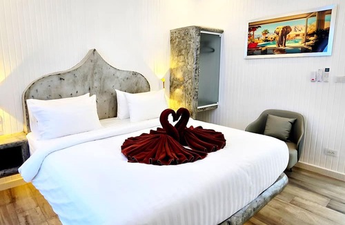 South Pattaya Villa | NEBULAND Luxury Pool Villa Pattaya Walking Street