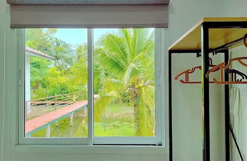 Samut Sakhon Resort | Coco and Canal HomeStory