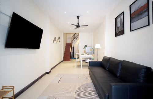 Ban Phan Thom House | House in Khao San - OH Homes Samsen 10
