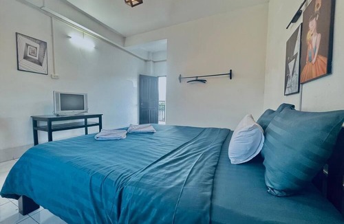 Vang Vieng Hostel | Santara Home