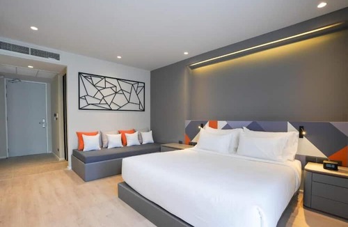 Mueang Samut Prakan District Hotel | Maybis Hotel