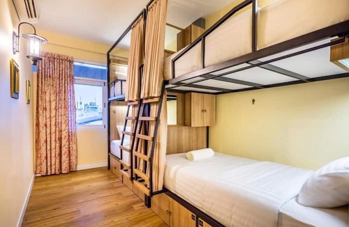San Chao Pho Suea Hostel | Lamoon Vivit