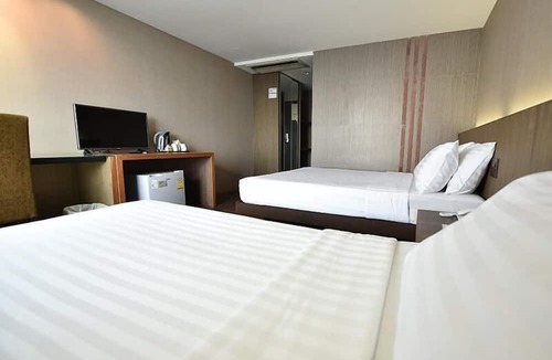 Thanon Phetchaburi Hotel | Bangkok City Hotel