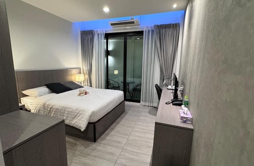 Pom Prap Sattru Phai Hotel | The Kite Hotel Bangkok