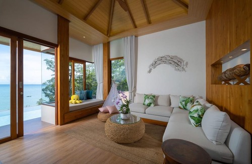 Siray Hotel | Sinae Phuket Luxury Hotel