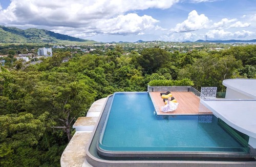 Nai Harn Apartment | NaiHarn Duplex with Pool View UTL A310