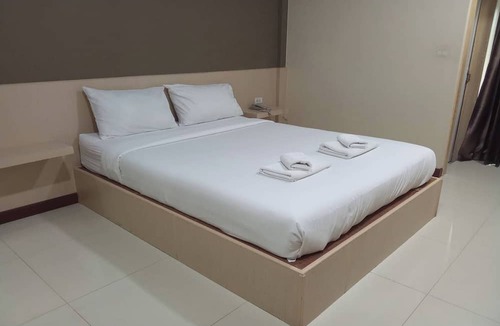 Lampang Hotel | Good View Residence