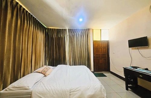 Hang Dong Hotel | Thai Gallery Baantawai