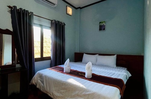 Vang Vieng House | Smile Guesthouse