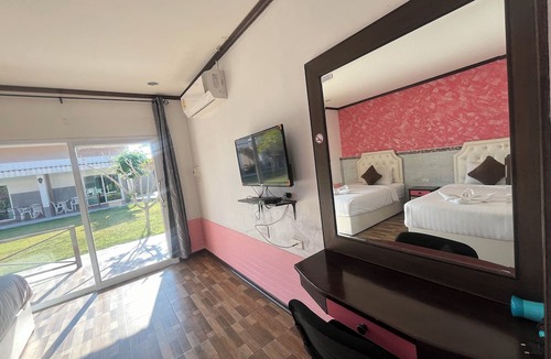 Chomphu Hotel | U-Thong Garden Resort