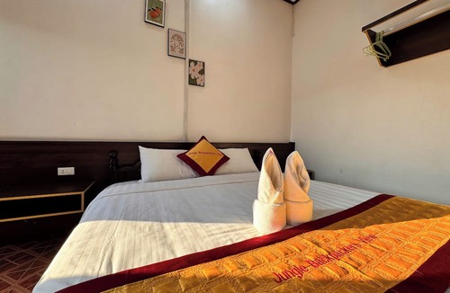 Vang Vieng Bed & Breakfast | Jungle Backpackers View