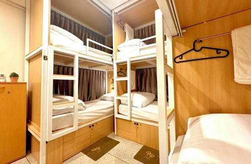Sukhumvit Hostel | Charming Hostel