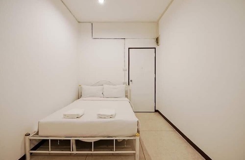 Bang Kho Laem Hotel | GO INN Asiatique