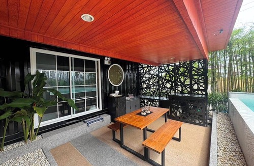 Phetchaburi Hotel | R Resident Resort