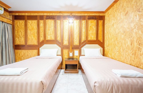 Nai Mueang Hotel | Chatsuree Mansion