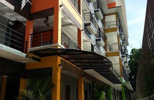 Warin Chamrap Hotel | Waen Petch Place