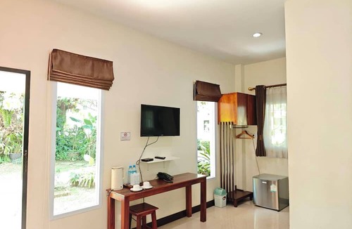 Nong Khai Hotel | Park & Pool Resort