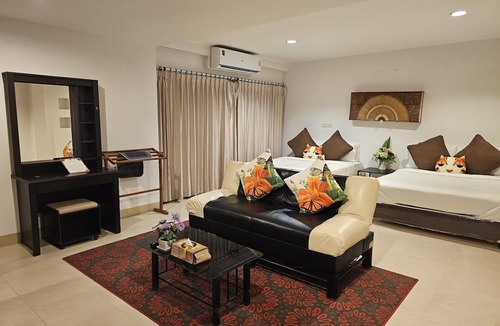 San Sai Hotel | Mild Sign Residence