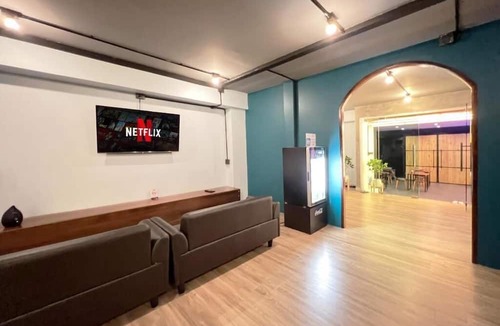 Sanambin Hotel | Airport Mini Hostel at Don Muang Airport