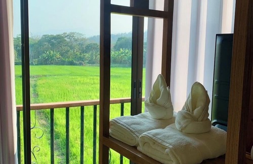 Mae Rim Resort | Mana An lake hill resort