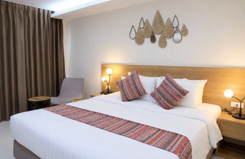 Ban Thung Sukla Hotel | Christella Hotel Laemchabang