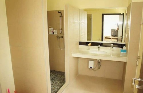 Klong Son House | 1 Bedroom Beachfront Apartment at Siam Royal View Resort