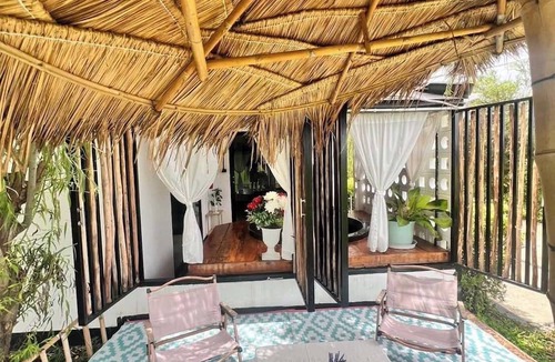 Ratchaburi Hotel | Penguin Villa Resort & Bistro