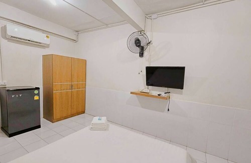 Khanna Yao Hotel | Ze Residence Ramintra