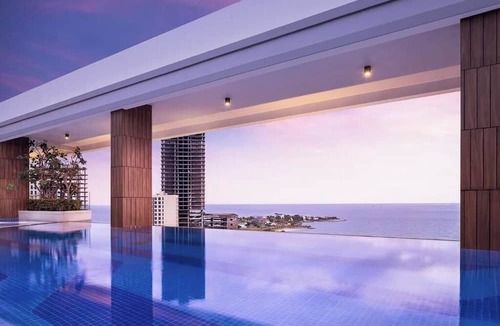 Sihanoukville City Centre Hotel | RIVA Hotel SHV