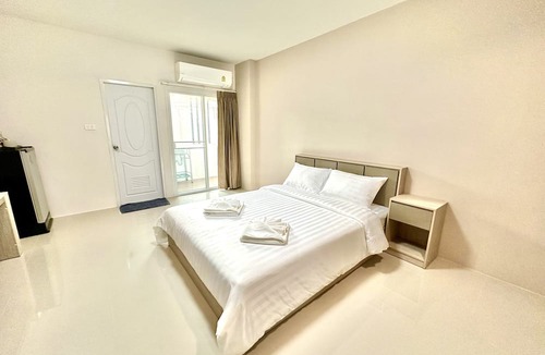 Bang Prok Apartment | Smith's Place