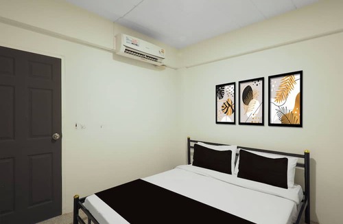 Ratchadaphisek Hotel | RQ Bangkok Huai Khwang by Collection O