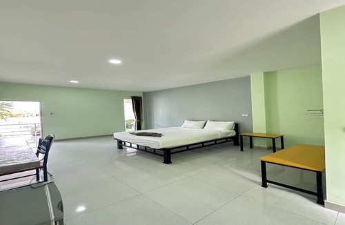 Sakon Nakhon Hotel | OYO 75467 Baan Siripornchai 2