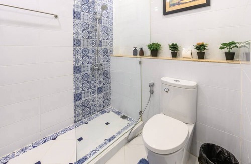 Na Kluea Condo | Stylish Jomtien Beachfront Studio /sea view/ large pool/ full kitchen