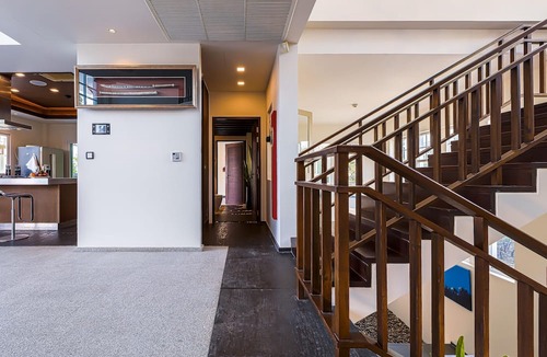 Hua Hin Villa | 7 Bedrooms Mansion on The Golf Course-JB