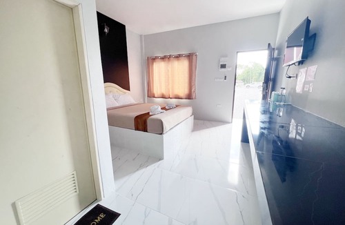 Pak Nam Hotel | BM Beach Resort