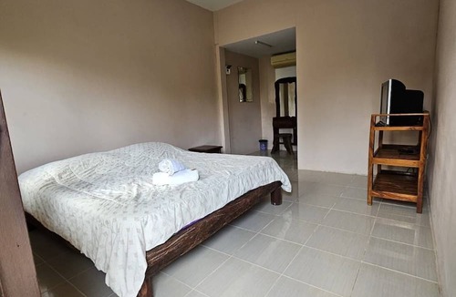 Nong Nam Daeng Hotel | Baan Rai Somkiat Homestay
