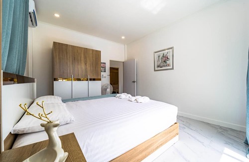 Hua Hin Villa | 4 Bedroom Private Pool Villa (OV10)