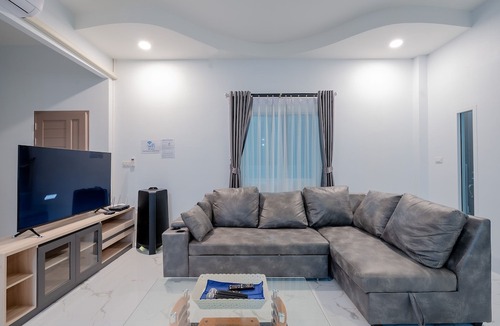 Cha-am Villa | Ploypoolvilla