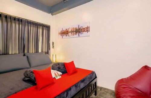 Nana Hotel | Episode 11 Hostel Sukhumvit