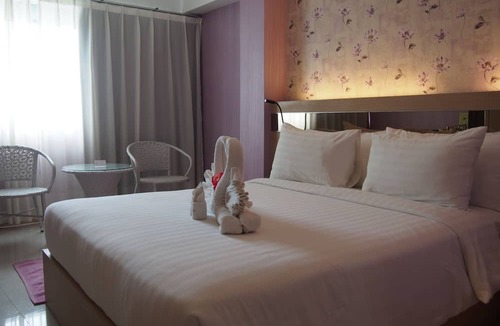 Mak Khaeng Hotel | Kavin Buri Green Hotel
