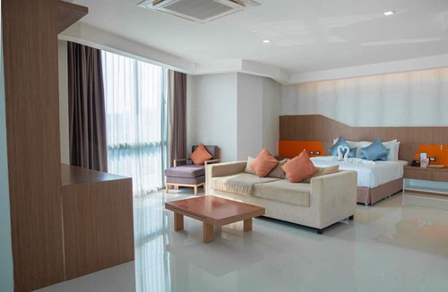 Nakhon Sawan Hotel | 42C The Chic Hotel
