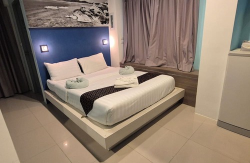 Patong Hotel | Hotel The Journey Patong New