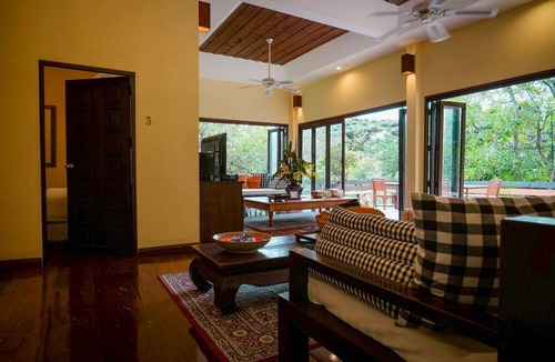 Wang Nam Khiao Hotel | Villa Khao Phaengma