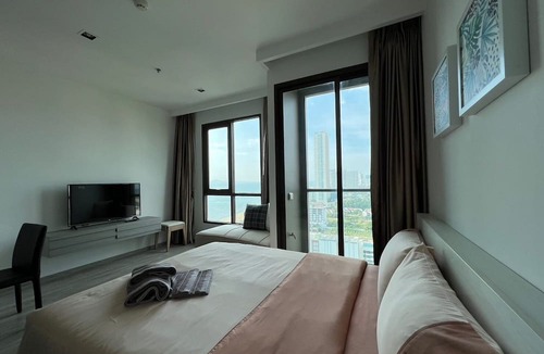 Na Kluea Condo | AERAS Beachfront Jomtien Pattaya