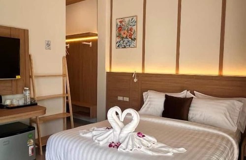 Phanom Villa | Annrin cafe & resort