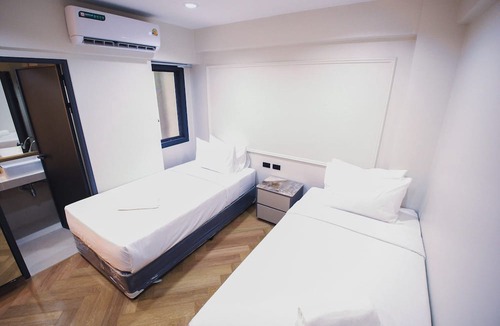 Sanambin Hotel | RESET at DMK