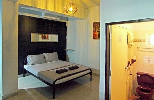Wat Sam Phraya Hotel | Mam'S House Khaosan