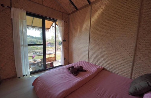 Chonburi Hotel | Baannok at Motakhian